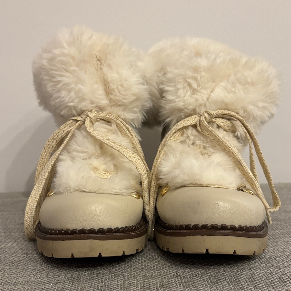 Esprit Faux Fur Winter Boots